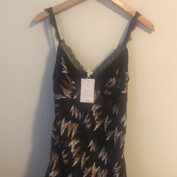 DVF Margarit Dress Army of Hearts Wild Rose/Black Print Silk Dress (Look 7) - Picture 7 of 16